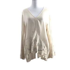 ASTR The Label‎ Cream Lace V Neck Blouse Womens Medium Bell Long Sleeve